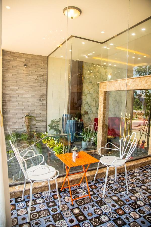 La Mia Lakeview Hotel Pleiku Dış mekan fotoğraf